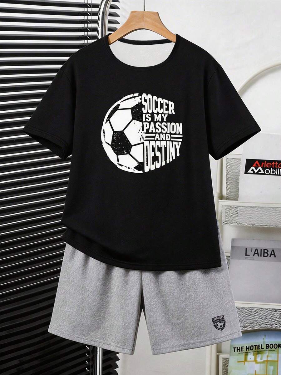 Bộ đồ ngủ 2 món cho bé trai tuổi teen, áo thun cổ tròn in hình bóng đá và quần short màu xám, đồ ngủ mùa hè. - màu đen - Xem 1
