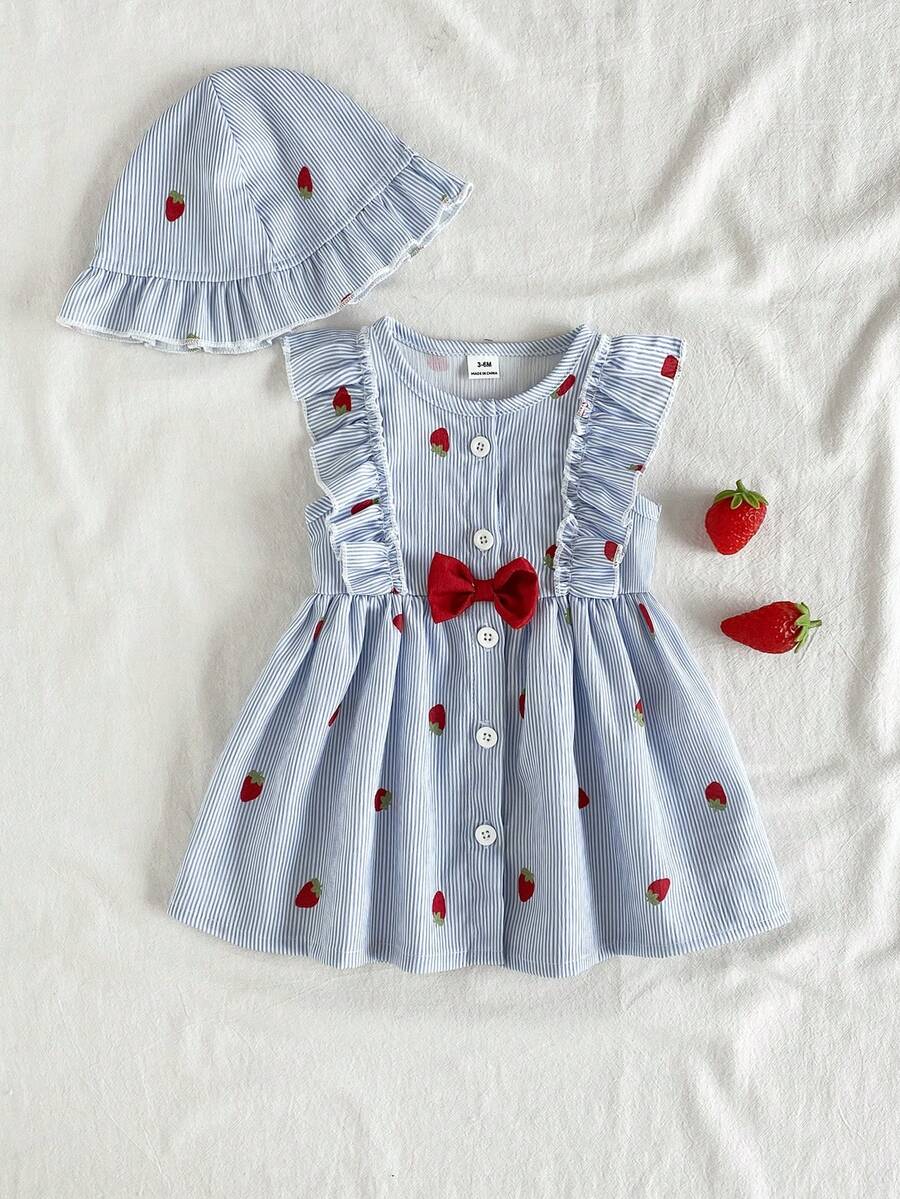 SHEIN Vintaside Kids Đầm bé gái sơ sinh mùa hè màu mơ, cổ tròn, xếp ly, in hình quả anh đào hoạt hình, không tay, nơ đỏ, kèm mũ đỏ, thanh lịch và dễ thương.