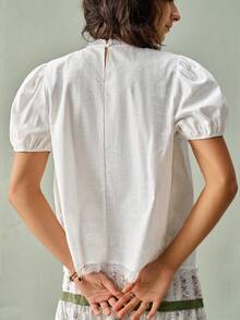 白色蕾丝边女士短袖衬衫，优雅夏季度假装，百搭派对服饰 - 白色 - 查看 2