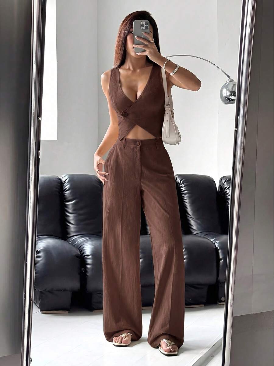 SHEIN EZwear 女款單排扣背心長褲套裝,純色深棕色,春夏約會早午餐性感風 - 咖啡棕 - 查看 1