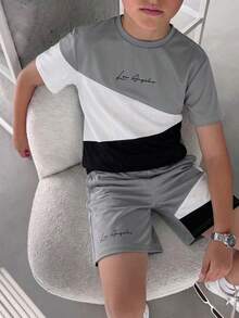 SHEIN 2件套儿童/青少年男童休闲撞色圆领短袖T恤短裤套装，适合通勤、上学、日常休闲穿着、运动、春夏穿着 - 灰色 - 查看 7