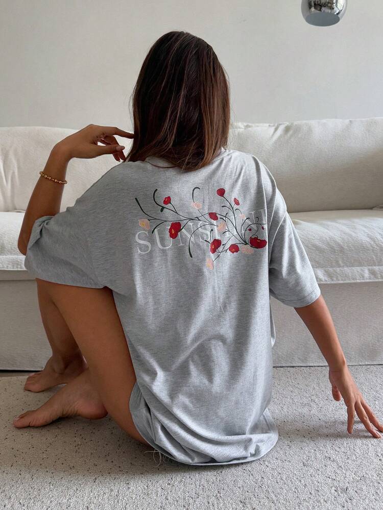 Women's Summer Round Neck Loose Short Sleeve Floral Decor Letter Print Casual Pullover T-Shirt