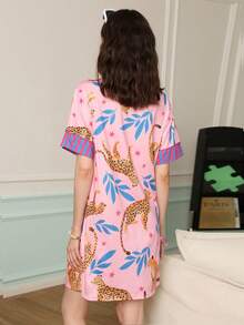 Áo ngủ cardigan cổ bẻ trẻ trung, năng động và vui tươi dành cho nữ với họa tiết lá cây, sao, da báo và sọc. - Nhiều màu - Xem 2