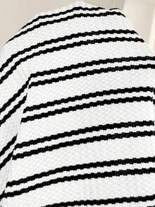 SHEIN 夏季孕妇休闲条纹吊带哺乳连衣裙 - 黑與白 - 查看 5