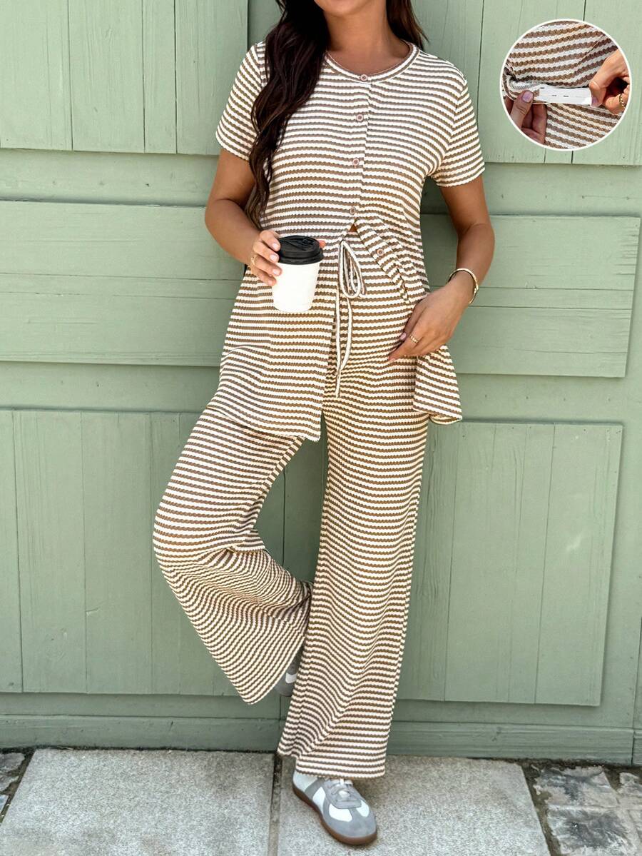 SHEIN Bộ đồ cho con bú 2 món: Áo và quần ngắn tay cổ tròn kẻ sọc tối giản. - Màu Khaki - Xem 1