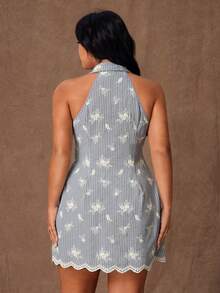 Rustia Vestido de verano de moda para mujer de talla grande con rayas bordadas, cuello bordado, bajo bordado, cintura ceñida y sin mangas - Rosa - Ver 6