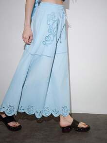MOTF PREMIUM CHÂN VÁY CHỮ A THÊU HỖN HỢP BẰNG VẢI COTTON, DÀNH CHO KỲ NGHỈ XUÂN/HÈ - Màu xanh lam - Xem 5