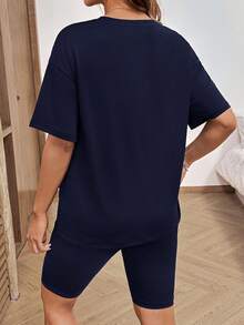 SHEIN 2件套孕妇休闲日常通勤蝴蝶印花落肩宽松T恤和可调节腰围紧身短裤 - 藏蓝色 - 查看 4