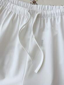 SHEIN Quần short nữ tuổi teen phong cách vintage họa tiết vỏ sò và sao biển màu xanh dương, thích hợp cho các lễ hội âm nhạc, bãi biển, kỳ nghỉ hè và các hoạt động ngoài trời. - trắng - Xem 5