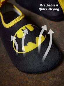 BATMAN X SHEIN 幼兒與兒童戶外運動休閒時尚防滑水鞋，舒適透氣可愛卡通圖案沙灘鞋，女童粉色訓練鞋 - 黑色 - 查看 3