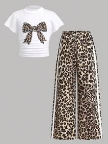 Conjunto de camiseta branca casual para garota jovem com estampa de leopardo e laço, combinada com calça também com estampa de leopardo. - Multicolorido - Ver 11