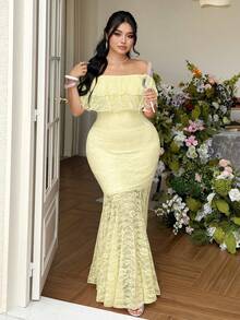 FleurLily Vestido maxi ajustado elegante con hombros descubiertos, volantes en el bajo y encaje para uso diario en talla grande - Amarillo - Ver 4