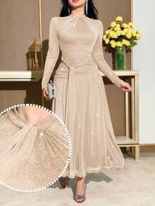 Modelyn 香檳色長袖扭轉領口長洋裝，適合婚禮晚宴、假期派對，秋季成熟優雅風 - 杏色 - 查看 9