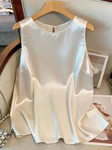SHEIN CURVE+ Áo hai dây cổ tròn thanh lịch bán chạy nhất dành cho nữ cỡ lớn, thiết kế vải satin bóng, kiểu dáng ôm sát tôn dáng, phù hợp cho đi làm hàng ngày, các dịp trang trọng và hoạt động ngoài trời. - Màu be - Xem 4