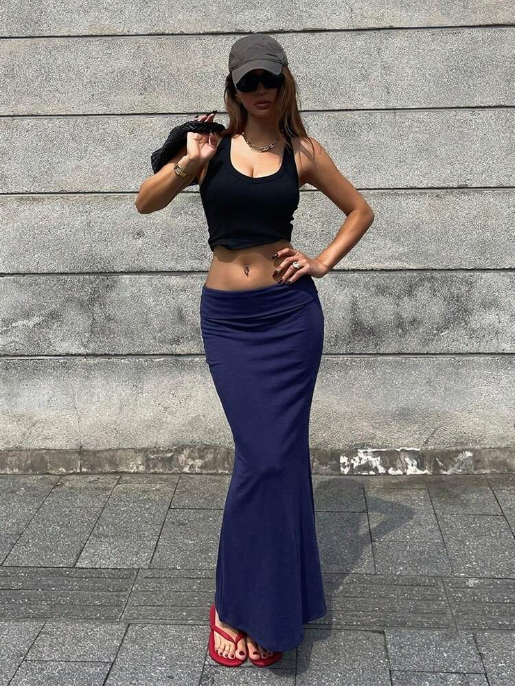 Women's Solid Color Fashionable Minimalist Fitted Skirt