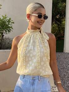 Livesso Camiseta sin mangas de mujer con cuello de lazo, lunares y volantes en el borde - Beis - Ver 3