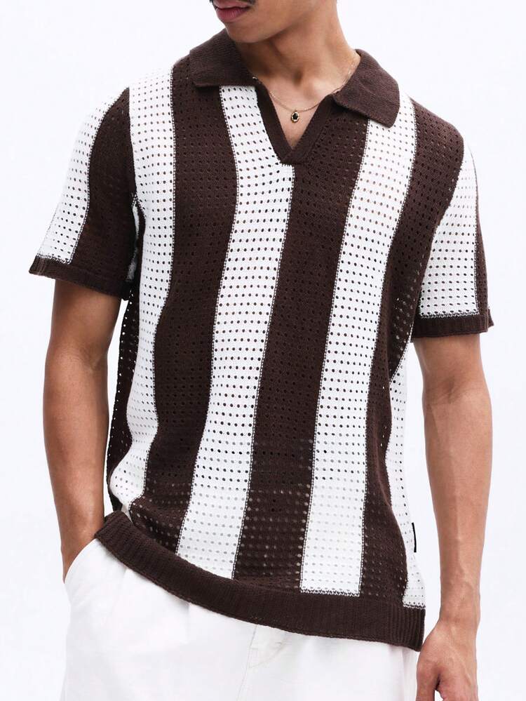 Vertikal gestreiftes Poloshirt mit kurzen Ärmeln, Kragen und Regular Fit im Vintage-Stil für den lässigen Frühlings- und Sommerlook