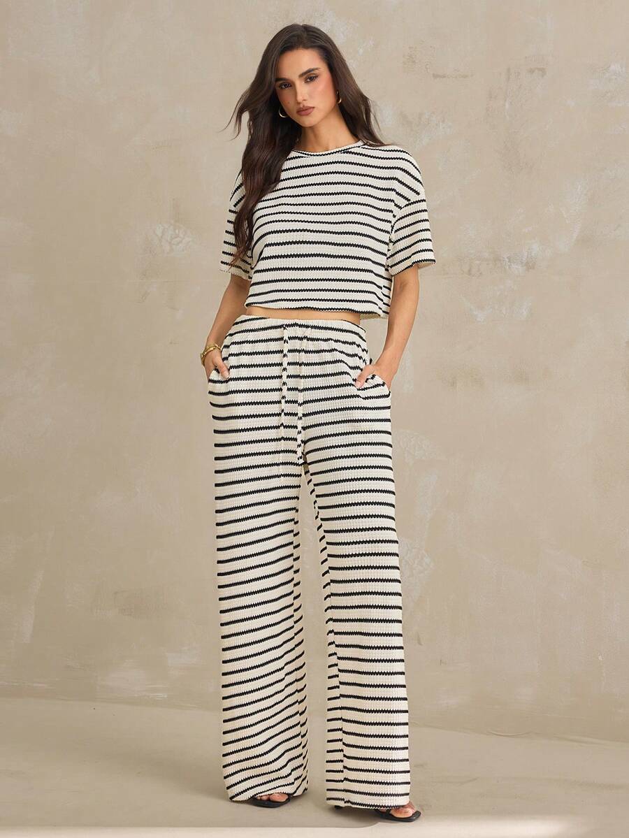 SHEIN Tall Bộ đồ 2 món thời trang nữ đa năng gồm áo thun ngắn tay kẻ sọc và quần dài có túi eo dây rút. - Màu be - Xem 1