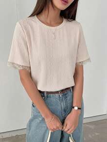 DAZY 女款夏季圓領短袖蕾絲拼接休閒套頭T恤商務休閒女裝 - 杏色 - 查看 5