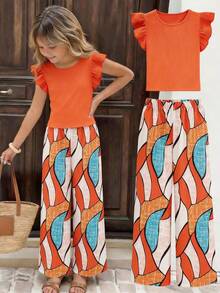 Sparklyn Set de 2 piezas de atuendo casual: Blusa de manga corta acanalada de color naranja brillante con mangas con volantes para un toque dulce, combinada con pantalones anchos de pierna con estampado geométrico de bloques de color en azul, naranja y blanco con un patrón de líneas artísticas retro, sencillo pero enérgico, adecuado para uso diario y ocio, cómodo y de moda, lleno de atmósfera - Naranja Quemada - Ver 9
