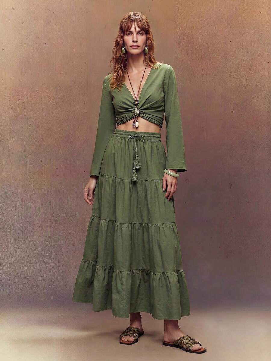 Fembélia Conjunto de 2 piezas de blusa de manga acampanada con escote en V superpuesto y falda corta de unicolor para vacaciones - Verde - Ver 1