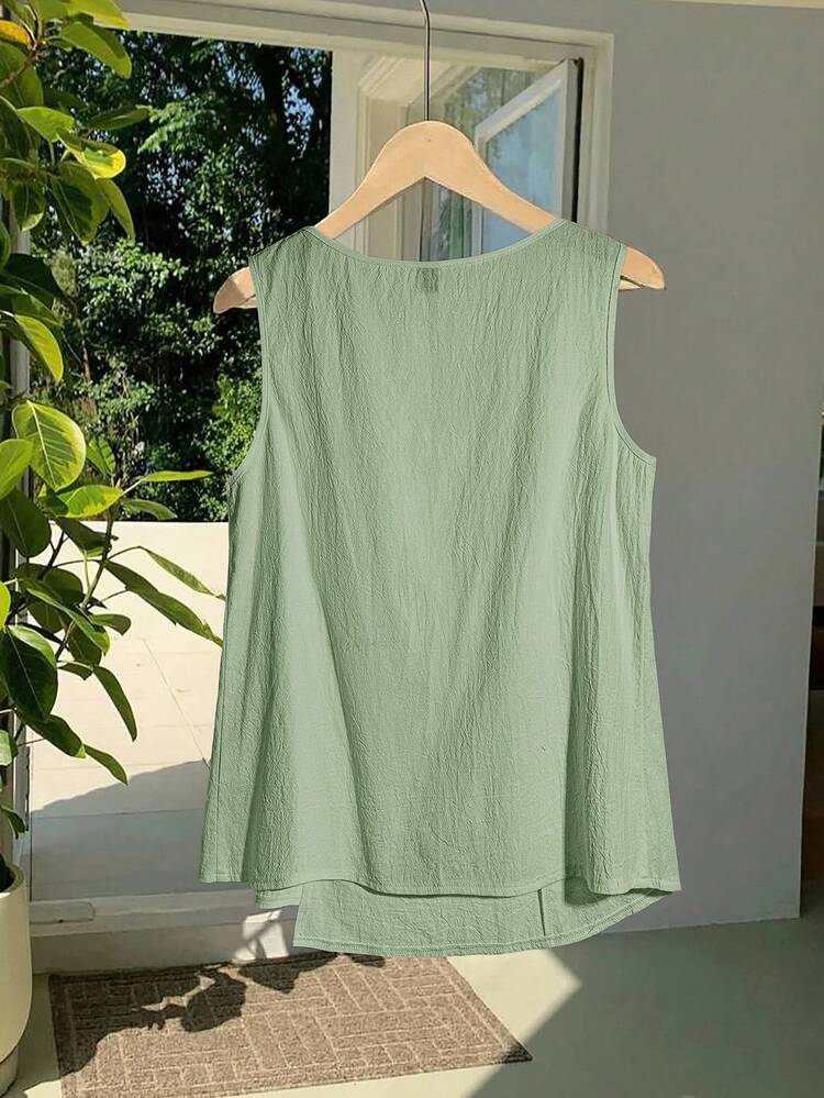 Plus Size Women Summer Vacation Round Neck White Shorts & Camisole Set