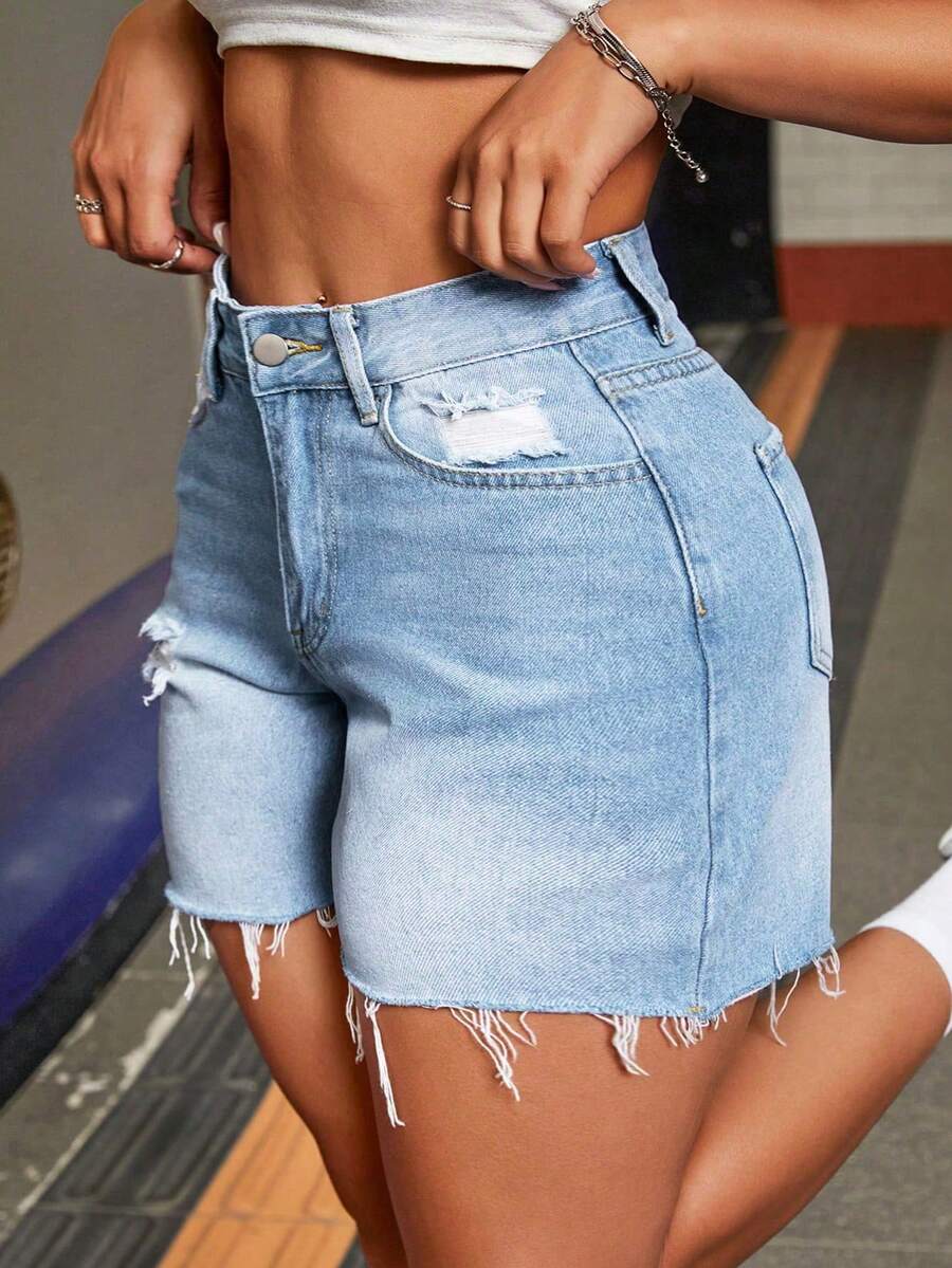 SHEIN Tall CURVE Plus Size Women Distressed Pocket Frayed Hem Casual Denim Shorts - Blue - View 1