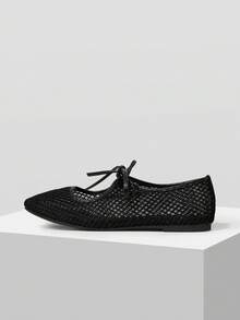 Mnmlis Women's Fashion Round Toe Strap Ins Style Flat Shoes - Black - View 2