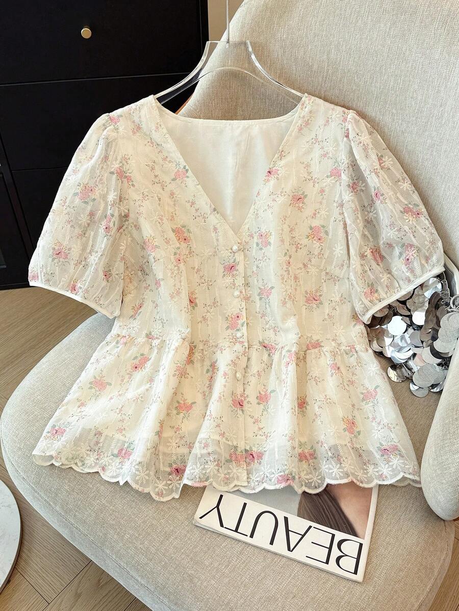 GlowEve CURVE V-Neck Petal Sleeve Floral Embroidered Lace Trim Waist Blouse - Pink - View 1