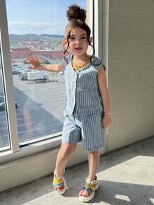 Dazy Kids Bộ đồ denim 2 món cho bé gái (size nhỏ): Áo tank top kẻ sọc + Áo sơ mi denim + Quần short. - Rửa nhẹ - Xem 3
