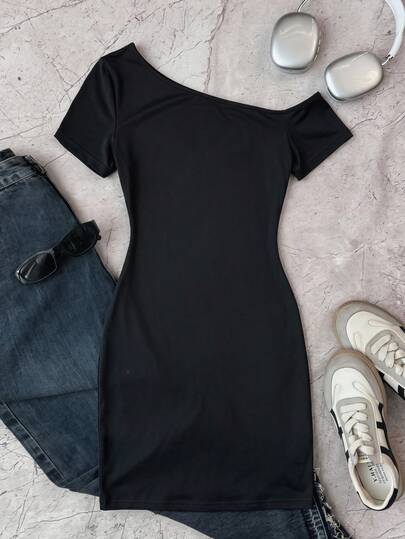 SHEIN Tonårsflickors sommarklänning med rynkade asymmetriska axlar