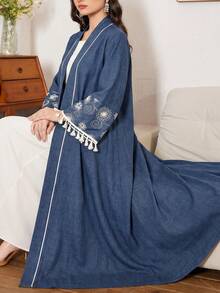 Al Najma Áo Abaya dáng rộng, thoải mái, thêu họa tiết và có tua rua ở cổ tay dành cho nữ, thích hợp mặc hàng ngày. - Màu xanh lam - Xem 1