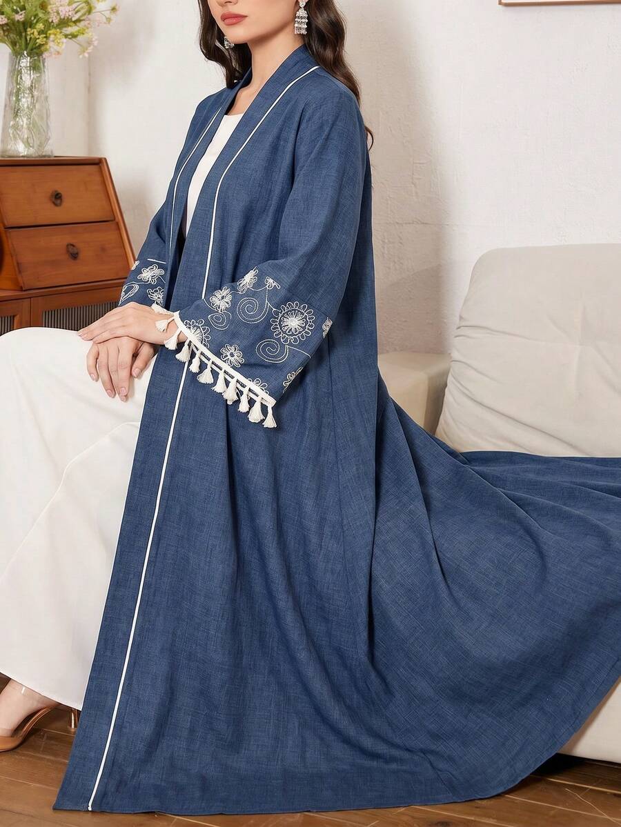 Al Najma Áo Abaya dáng rộng, thoải mái, thêu họa tiết và có tua rua ở cổ tay dành cho nữ, thích hợp mặc hàng ngày. - Màu xanh lam - Xem 1