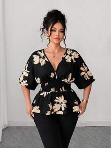 SHEIN Elenzya Plus Size Women V-Neck Raglan Sleeve Casual Blouse, Suitable For Outing, Party And Commute - Multicolor - View 6
