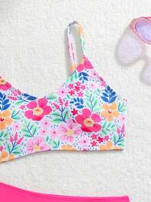 SHEIN Bộ bikini in hoa dành cho thiếu nữ, 2 mảnh gồm áo quây họa tiết và quần màu trơn, thời trang và thanh lịch cho bơi lội, kỳ nghỉ, mùa hè. Bộ đồ bơi bikini hoa màu hồng cho bé gái tuổi teen, đồ bơi cạp cao in hoa, bikini hoa, đồ bơi họa tiết hoa cho thiếu nữ, bộ hai mảnh họa tiết hoa mùa hè, bộ hai mảnh họa tiết hoa cho kỳ nghỉ. - Màu Hồng Tươi - Xem 3