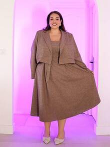 Pretty and Ole Plus Size Solid Color Single-Breasted Long Sleeve Blazer And Dress Elegant Suit Set In Spring - Khaki - View 2