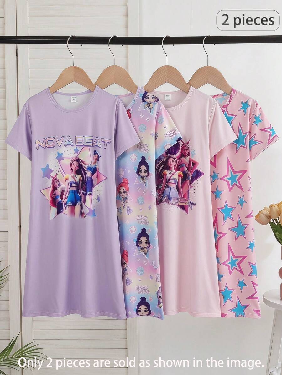 这款两件套大童/少女浅粉色夏季睡衣,饰有时尚卡通图案的女孩头像和星星图案。这款休闲长款睡衣采用短袖和圆领设计,由柔软的针织面料制成,带来轻柔顺滑的穿着体验,是居家放松的理想之选。 - 粉色 - 查看 1