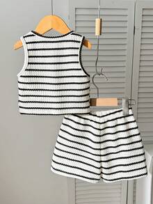 Conjunto informal de top corto de tirantes a rayas y shorts para niña, negro y blanco - Blanco y Negro - Ver 2