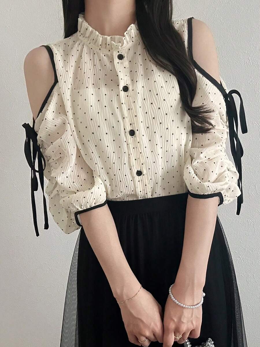 FRIFUL Camisa de moda de mujer con hombros descubiertos y botones de lunares - Beis - Ver 1