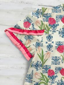 SHEIN Áo sơ mi mùa hè cổ chữ V in hoa tươi tắn, nhẹ nhàng, thời trang, kiểu dáng tay ngắn ôm sát tôn dáng dành cho nữ. - Màu be - Xem 3