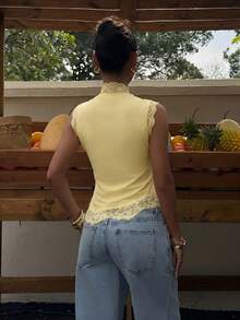 Muchica 女款淡黃色對比蕾絲修身時尚優雅吊帶背心，適合茶會、派對、夏季穿著 - 鵝黃色 - 查看 2