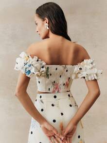 Anewsta Elegant Off Shoulder Floral Print Blouse With Ruffle Back Design, Linen-Feel Fabric, Suitable For Spring, Summer, Autumn And Winter - Beige - View 2