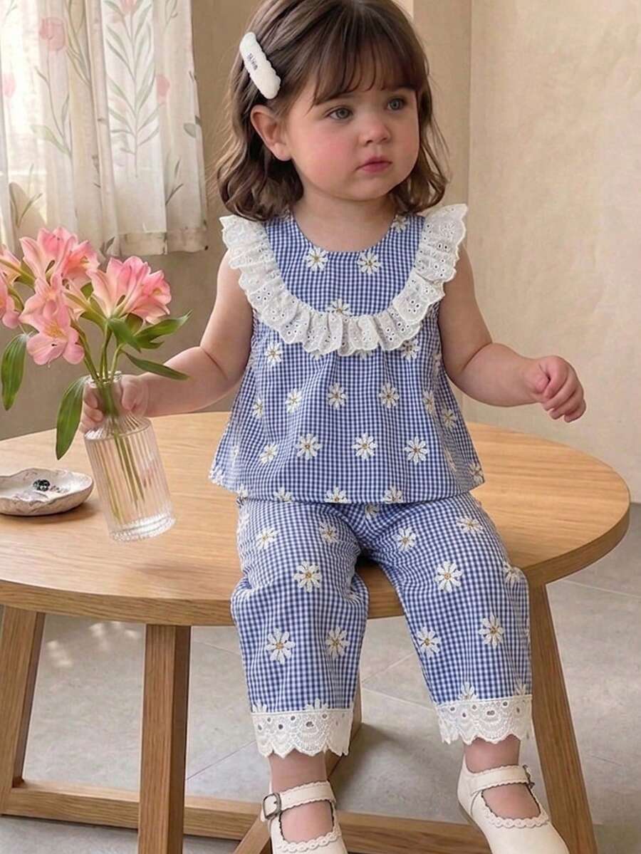 女婴夏季蓝白雏菊格子蕾丝边无袖上衣和阔腿裤套装，宽松舒适，适合日常外出、休闲旅行、家庭聚会、户外玩耍和拍照。 - 藍色 - 查看 1