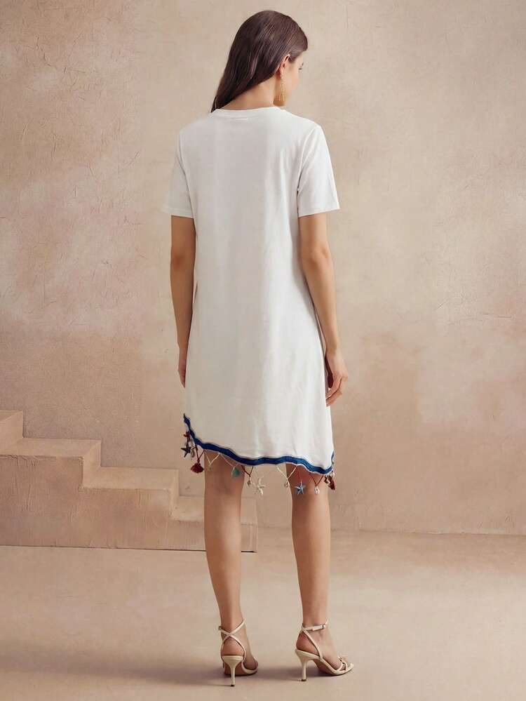 Women's Elegant Basic Round Neck Short Sleeve White T-Shirt, Classic Everyday Wear, Decorated With Tassels, Star Pendant, And Blue Trim, Fashionable T-Shirt Dress