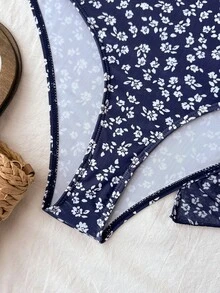 SHEIN Bộ tankini in hoa dành cho thiếu nữ/các cô gái tuổi teen, kèm chân váy xếp ly, chất liệu co giãn cao, không xuyên thấu, có thể giặt máy, thích hợp cho bơi lội, nghỉ mát, mặc đi biển mùa hè. - Xanh đậm - Xem 11