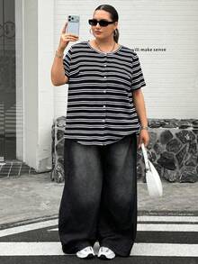 SHEIN CURVE+ 大码女式夏季休闲简约条纹T恤，户外上衣，休闲上衣 - 黑與白 - 查看 7