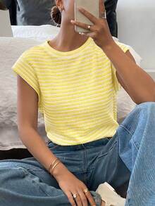 Camiseta casual de mujer de cuello redondo y manga corta, hecha de punto de guata - Amarillo - Ver 4