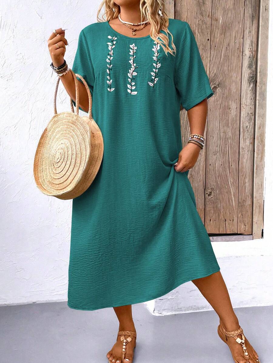 EMERY ROSE Vestido casual de vacaciones con cuello redondo y bordado floral para tallas grandes - Café integral - Ver 1