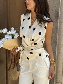 SHEIN PariChic Französische Polka Punkt Satin ärmelloses Taille geraffte Bluse Sommer Tops für Frauen - Aprikosenfarben - Übersicht 6