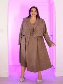 Pretty and Ole Plus Size Solid Color Single-Breasted Long Sleeve Blazer And Dress Elegant Suit Set In Spring - Khaki - View 7